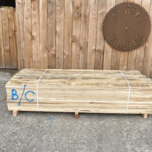 B/C-Grade Kiln Dried Oak Boards 2.4m long
